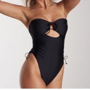 Gigi C Madison Mockini Black Size Small